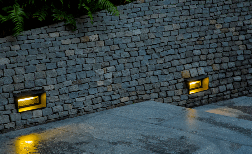 Chagrin Falls area residence with lit rooflines and landscape uplighting